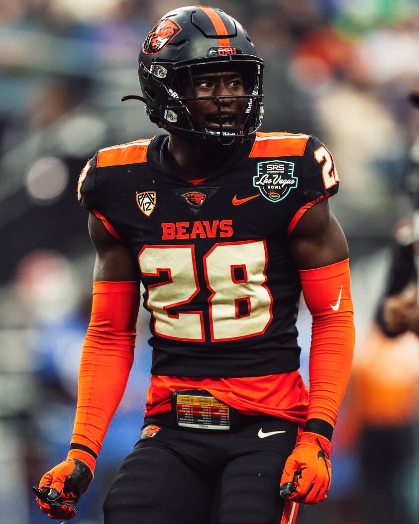 Highest Graded Safety Since 2022 (P5):

🦫 Kitan Oladapo, Oregon State: 90.9