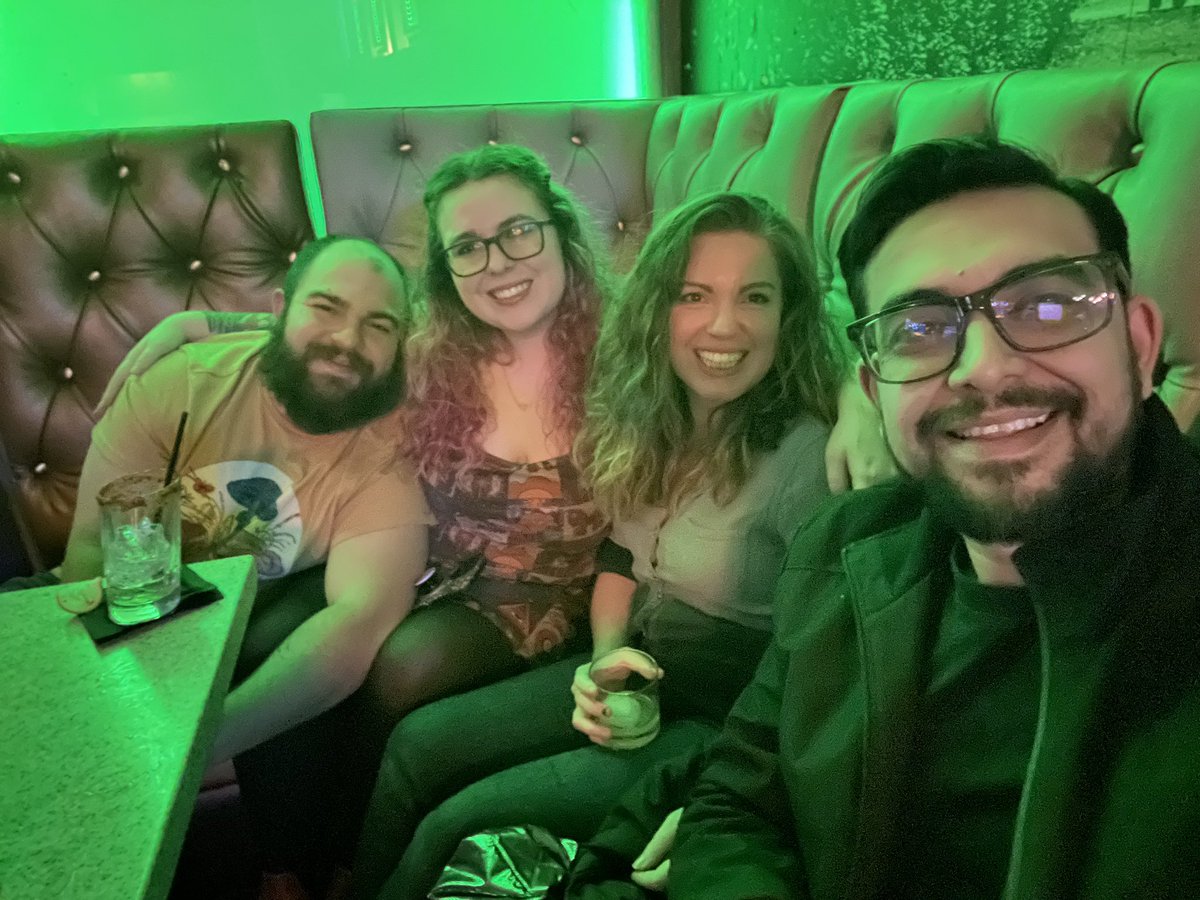 rod_drmz's tweet photo. Down the rabbit hole we go
Celebrating milestones in Wonderland

This is also a form of touching grass— even if the grass is on the ceiling? 🤔

#Happybirthday lil sis 🎉🎂 https://t.co/bZcgxoYpMZ