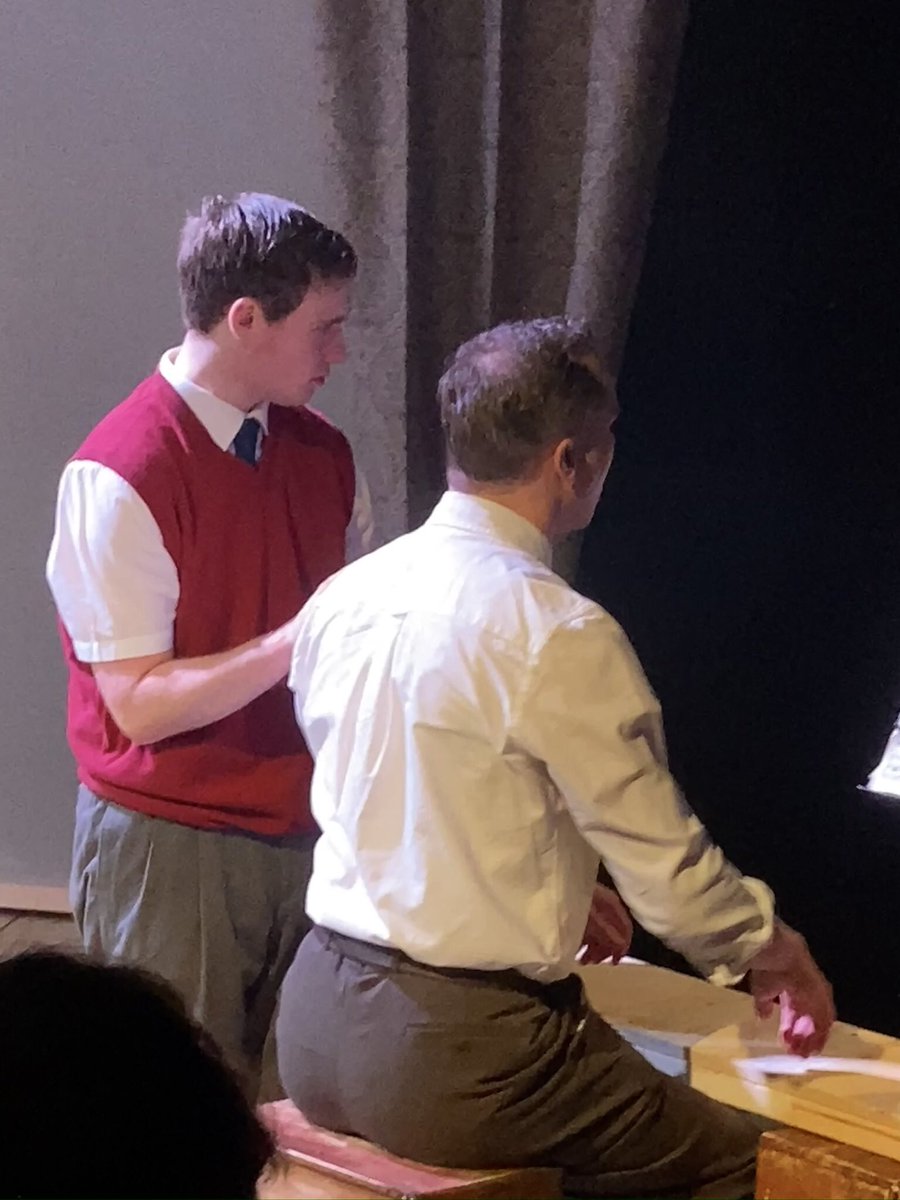 PaulJ1963's tweet image. Turning the screw. Our fantastic cast give their final performance at 3pm today. Friends who saw the play wondered why there aren’t queues for returns! #TTS @tushaw @TheLiamWatson @siwillmont @JoWickham @thejclarkson @KingsHeadThtr @k2prodlt #benjaminbritten #peterpears #Hemmings