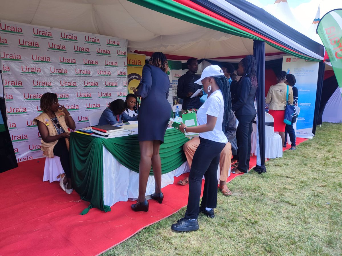 adhiambo001's tweet photo. On Day 1 of the #PDFestival #Formnidialogue I had the opportunity to visit @UraiaTrust which is a Civic Society of Organisation (CSO) that partners with @CMDKenya  and what they do is great.. I also got a copy of the Constitution now I am well equipped about  it. Thanks @CMETrust https://t.co/sAG5lvCjML