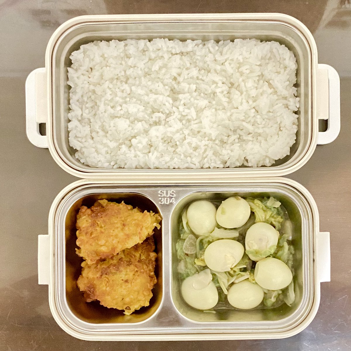 Bucin_Oppaa's tweet image. Menu bekal kantor hari ini ~
🥗 Tumis Sawi &amp;amp; telur puyuh
🍘 Pergedel Jagung
🍚 Nasi

Cooked by Me👩🏻‍🍳
#bekalkantor
#menubekal
#masak