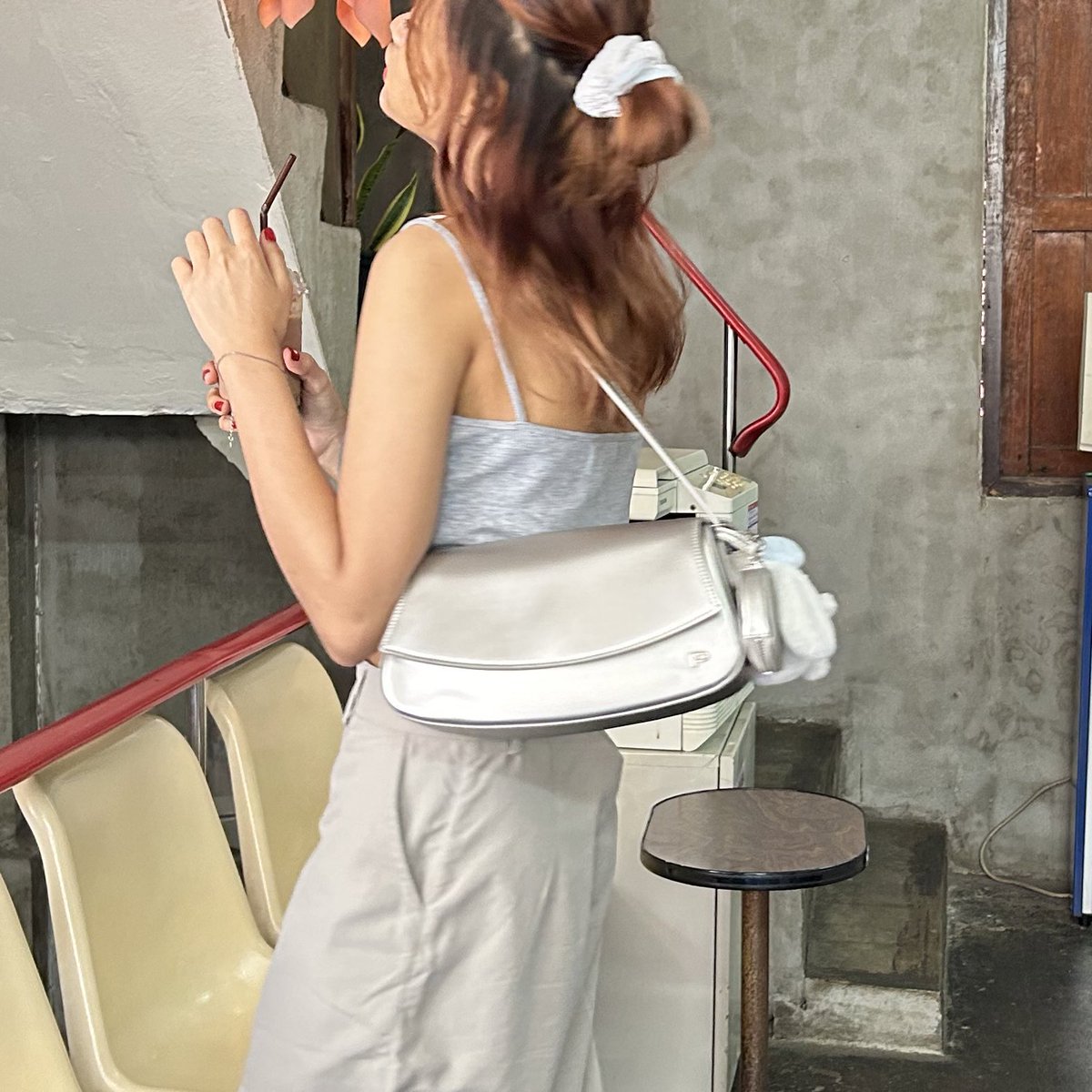 hiamericano's tweet photo. Peppershimmer🧻
Brooklyn 
(https://t.co/OSl50lcfHi) 
(https://t.co/F5zO1Di4Hb)
ชอบมากๆ น้องสีเงินของแม่ ใส่ได้หมดพวกของกระจุ๊กกระจิ๊ก

Penny culture 🎀
(https://t.co/Tl7TpqXG3y)
(https://t.co/honPk9WP7Y)
สีน่ารักเลยโดนตก แต่ใส่ของได้เยอะเลยค่ะ ทรงก็สวย https://t.co/2a3unQYSjs