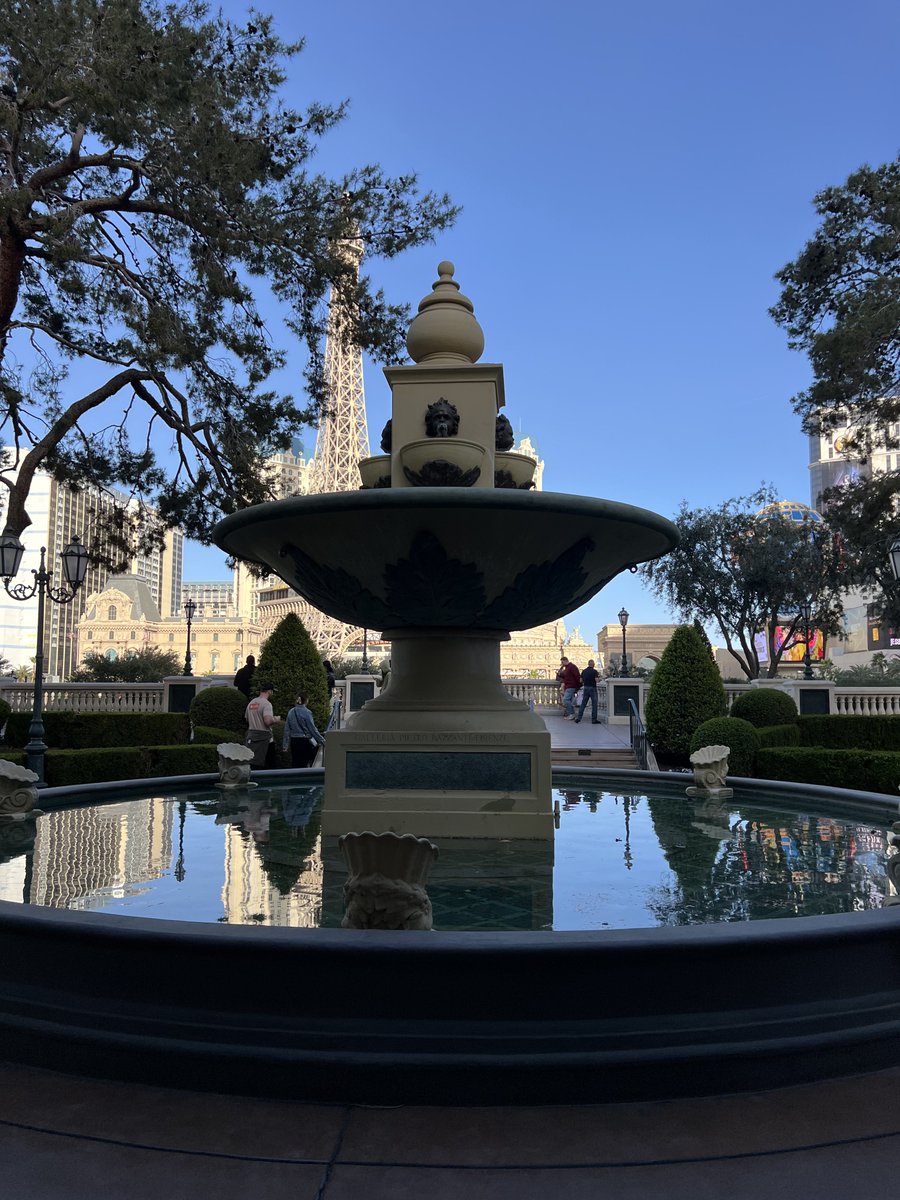 JohnHodge78's tweet photo. #LasVegas #Vegas https://t.co/5dK8IP0tso