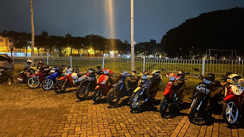Kopdar Night Ride 2 Stroke Tangsel Sambut Ramadan dlvr.it/T3sQD3