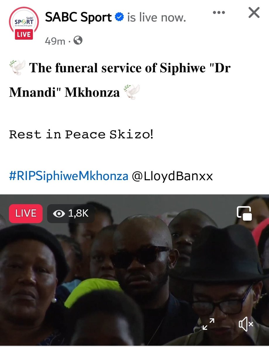 Not me thinking thinking Nkalakatha Mandoza made to Siphiwe Mkhonza funeral. 😭
#DrMnandi #RIPSiphiweMkhonza