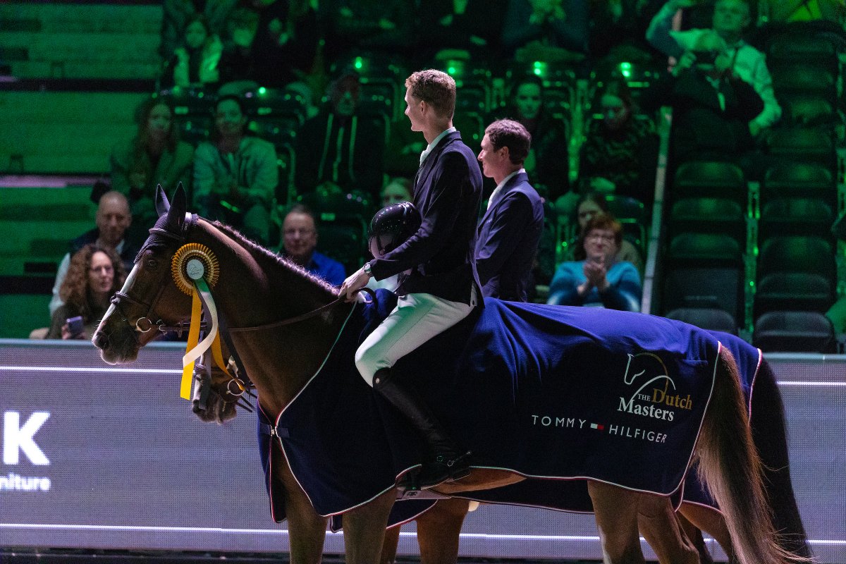 Two champions at the Borek Prize! 🏆🏆

Good friends Frank Schuttert and Pieter Clemens both finished in first place and can now share their glory 👏

#TheDutchMasters #TDM2024 #RolexGrandSlam #JumpIntoHistory

📷 DigiShots