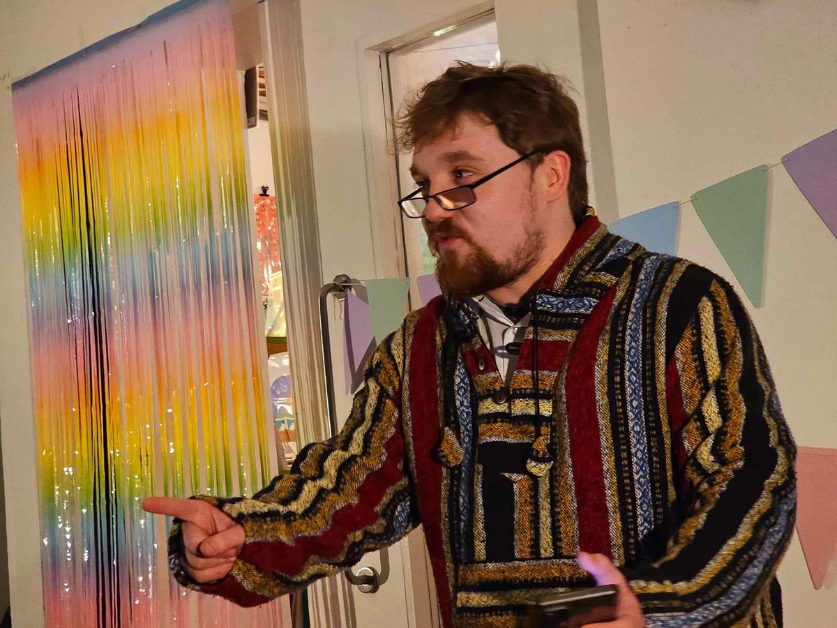 Club Wormhole tweet media