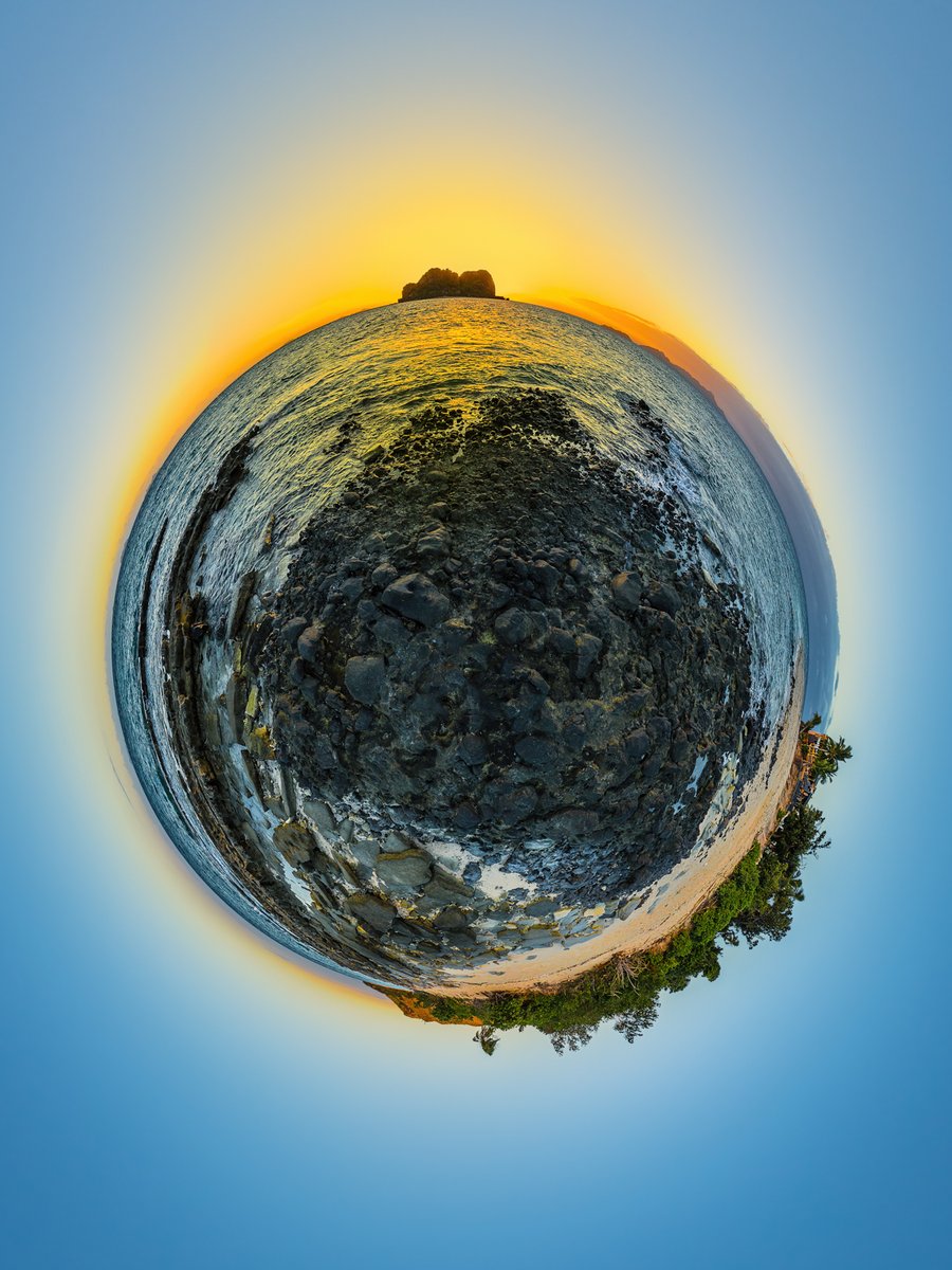 ARTWORK TITLE:
Glossy Sunset

LOCATION:
Vomo 
Fiji Islands

ARTWORK INFO:
christiankleiman.com/Artwork-Series…

#VomoIsland #Fiji #Sunset #FineArt #ChristianKleiman #ChristianKleimanFineArt #FineArtPhotography #Artwork #LimitedEditionPrint #OpenEditionPrint #Surreal #Fantasy #TinyPlanet