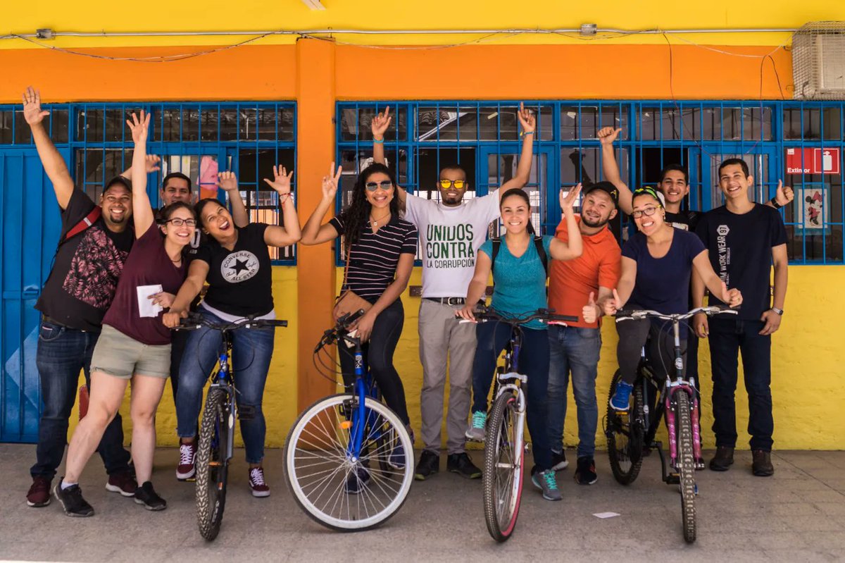 Pedaleando hacia la inclusión: Cursos gratuitos de ciclismo urbano para migrantes de Recoleta. revistapedalea.com/pedaleando-hac…