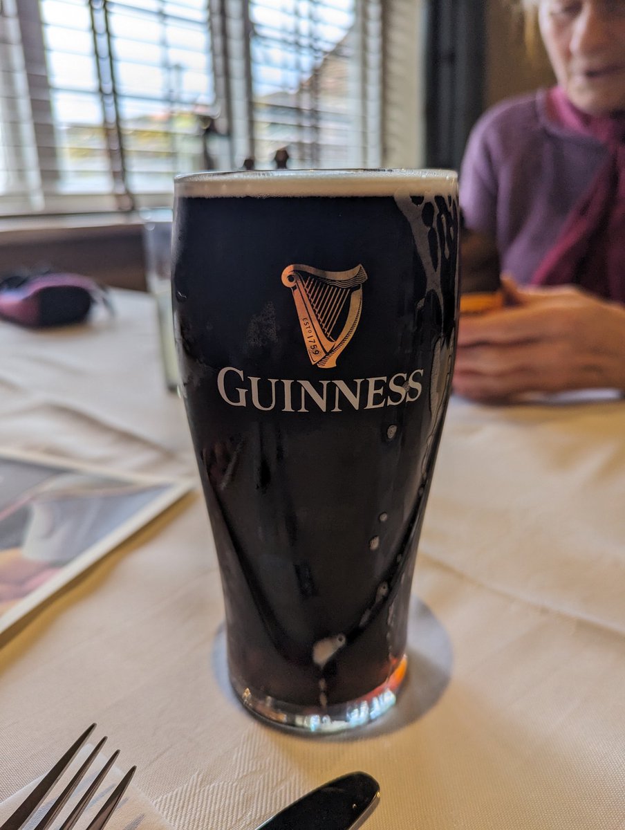 I'm phoning the police <a href="/shitlondonguinn/">shitlondonguinness</a>