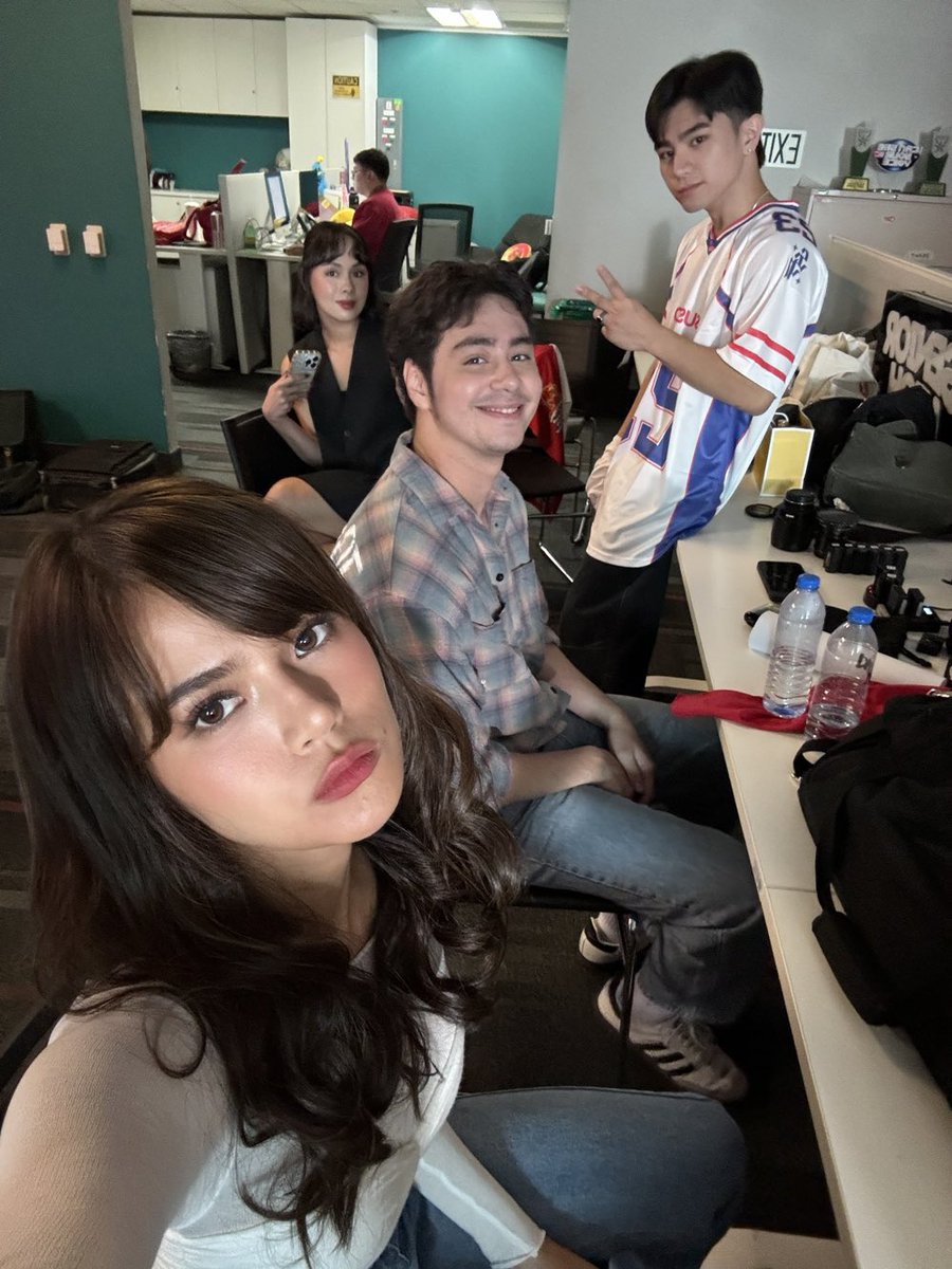 dano_mayet's tweet photo. Hi SnoRene‼️Hi Ms. Beautiful Kaila 😍
#Irene @MissMarisRacal
#Snoop @Ajenningss_
#Betina @KAILAestrada https://t.co/rrhEpYFGi4