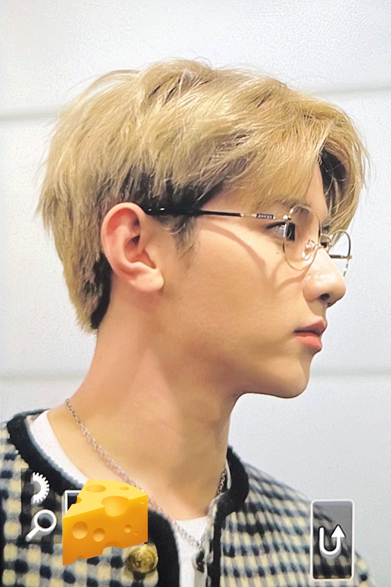 240310 상하이도착😽  #장하오 #章昊 #ZHANGHAO #ZEROBASEONE #제로베이스원