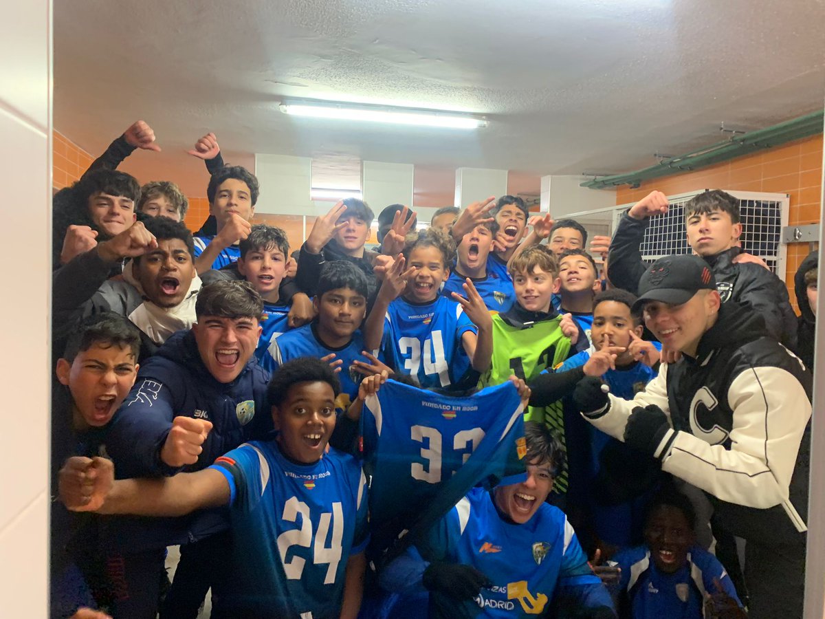 CDLaCantera's tweet photo. Infantil Resultados

Empate increíble del infantil contra los primeros que llevaban una racha de solo victorias.

Infantil 3-3 Peña Madridista

#VamosCantera💙 https://t.co/YWsCsm1LmI