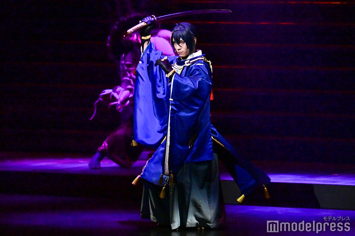 modelpress's tweet photo. 黒羽麻璃央、約6年ぶり刀ミュ出陣⚔️

💬「緊張感を楽しみながら頑張りたい」

🔻写真15枚・詳細
https://t.co/cD4jRsTH4q

#黒羽麻璃央 #刀剣乱舞 #刀ミュ @musical_touken https://t.co/pHJ0Aq9uTz