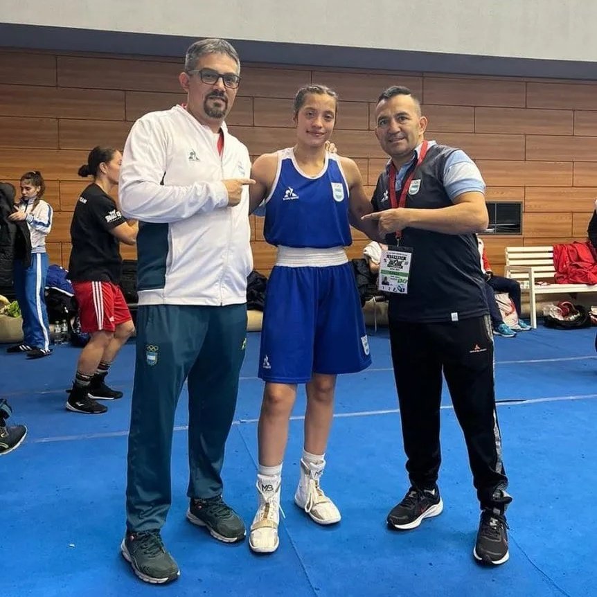 #Boxeo En su segunda presentación en el Preolímpico en Busto Arsizio 🇮🇹, Sofia Robles 🇦🇷 (54 Kg) cayó por 5-0 ante Shera Mae Patricio 🇺🇲