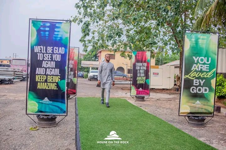 hotrumuahia1's tweet photo. |WELCOME TO SERVICE|
We welcome you to another beautiful time in God's presence.
We are so pleased to see you looking beautiful today.
WELCOME TO THE FAMILY!
#Welcometoservice
#Christdependence
#Hotrumuahia
#Hotronline
#Hotrservice
#Hotrmedia
#Hotr https://t.co/7wm5C31xfA