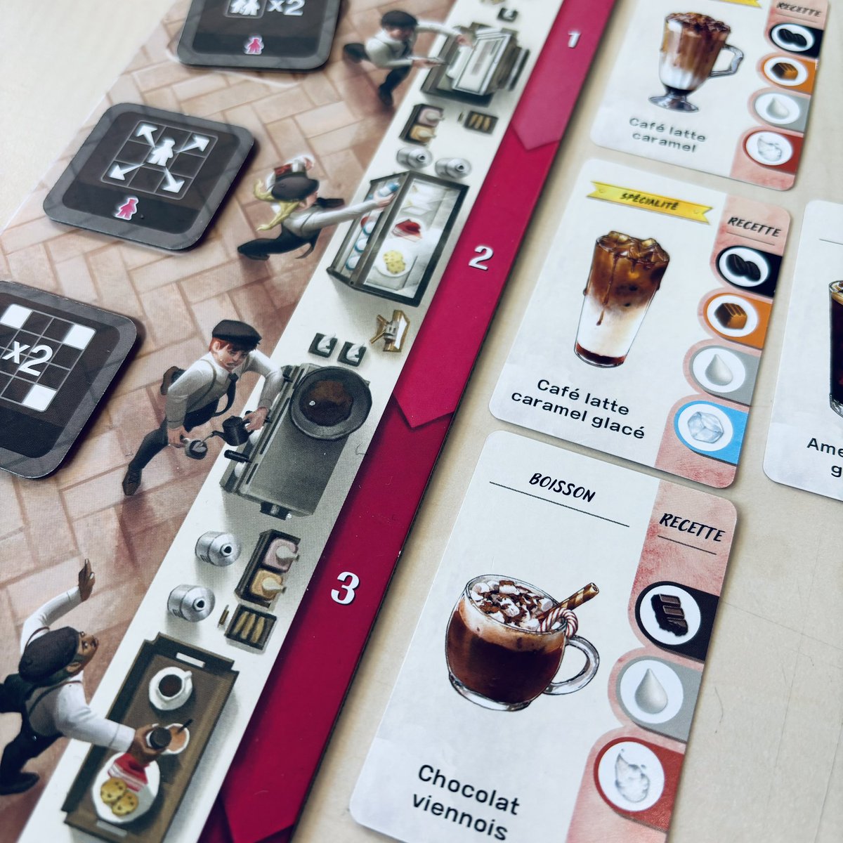 _Hina___'s tweet photo. Découverte de Coffee Rush pour commencer le festival du #Double6 avec son matériel trop mignon 😍 

#j2s #bgg #boardgames https://t.co/uRPU5eehdg