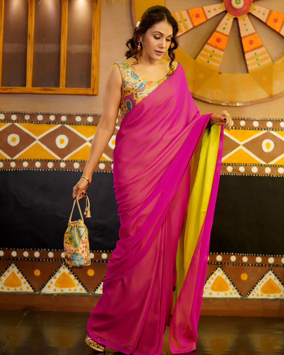 Radiant in Fuchsia: Embracing the vibrancy of this stunning saree. 

Photography by: <a href="/prashant/">Prash</a>.photography 
Hairstyle by: <a href="/siddhi/">Sid Lizcano</a>.sawant.716 

💖 #FuchsiaElegance #sareelove #LookOfTheDay #Swatantra #Hetalyadav