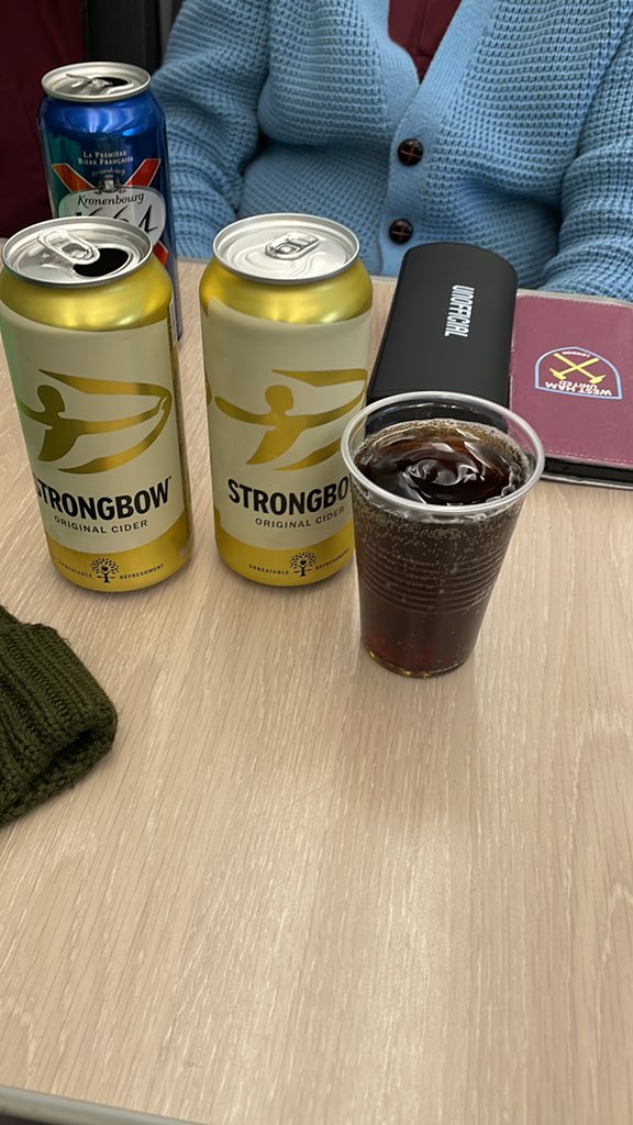 SamJord01's tweet photo. @DrinkingDOT Burnley (H)
With a Long Island lce tea. https://t.co/HJyg4Wrp4B