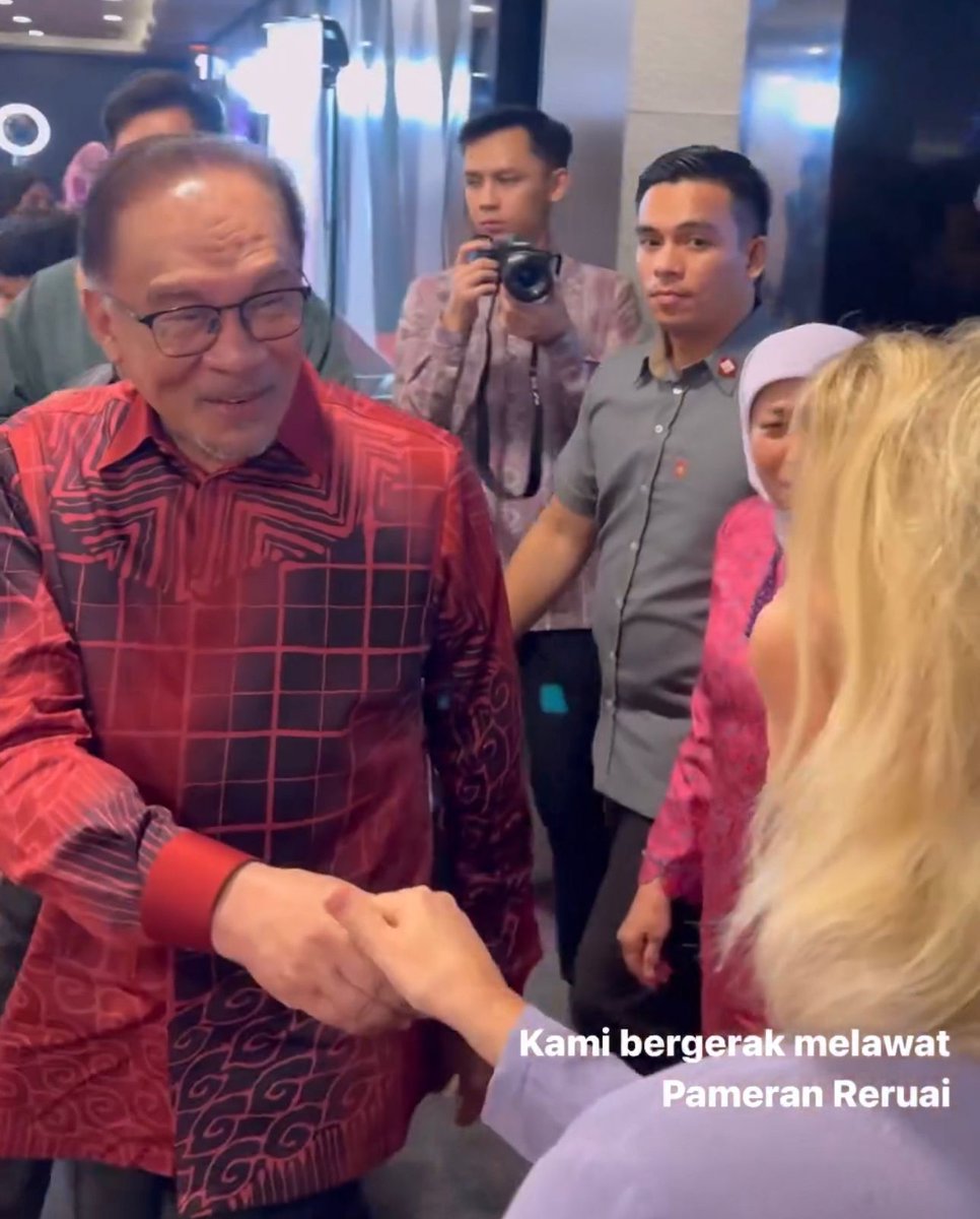 AsaTorkelsson's tweet photo. Thank you #Excellencies #PMMalaysia @anwaribrahim and @Minister @NancyShukri for a wonderful celebration #IWD2024 - words echo into action 'every RM, evert minute, and effort invested into the wellbeing of #women contributes to a #thriving #Malaysia  🧡 https://t.co/jvIq5CkNwV