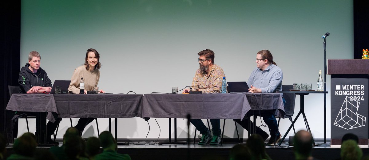 Digitale Gesellschaft (@digiges_ch) on Twitter photo 🎙️ In der 40. Folge vom #Netzpodcast sprechen <a href="/rahel_estermann/">Rahel Estermann</a>, <a href="/joergmaeder/">Jörg Mäder</a> und Kire mit <a href="/guidoberger/">Guido Berger</a> am #Winterkongress über:
• #Künstliche #Intelligenz
• UNO-Konvention zu «#Cybercrime»
• Aufarbeitung des Angriffs auf die #NZZ
• Update zur #eID
digitale-gesellschaft.ch/2024/03/10/np0… 🎙️ In der 40. Folge vom #Netzpodcast sprechen <a href="/rahel_estermann/">Rahel Estermann</a>, <a href="/joergmaeder/">Jörg Mäder</a> und Kire mit <a href="/guidoberger/">Guido Berger</a> am #Winterkongress über:
• #Künstliche #Intelligenz
• UNO-Konvention zu «#Cybercrime»
• Aufarbeitung des Angriffs auf die #NZZ
• Update zur #eID
digitale-gesellschaft.ch/2024/03/10/np0…