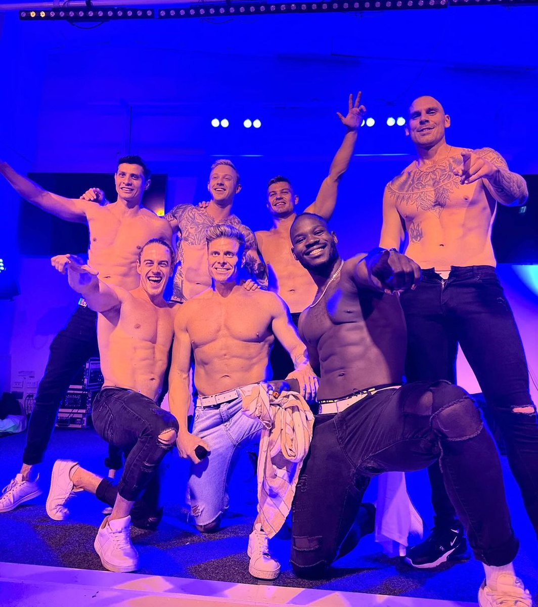 CeaserSmith10's tweet photo. Magicmen australia 🇦🇺 https://t.co/V33YFmnpbU