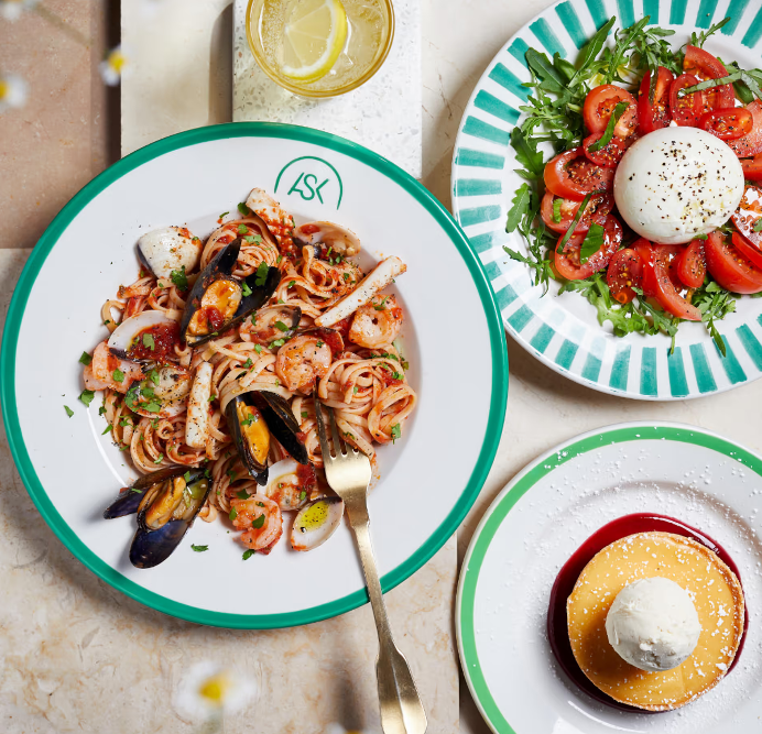 FestivalPlace's tweet image. Who's celebrating all their Mum's and Mother figures today? 💗

Celebrate at @coteuk with a Champagne brunch, or a delicious lunch at @pizzaexpress or dinner at @askitalian 🍽️

#mothersday #mothersdaydinner #mealout #giftideas