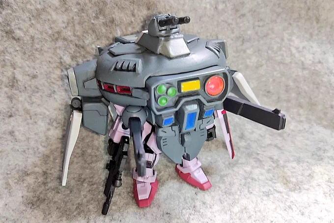 キャバリアーはモビリティジョイントのストライクルージュにも装備可能。背面は詳しい設定無いからひとまず妄想で補完  #SEEDFREEDOM 