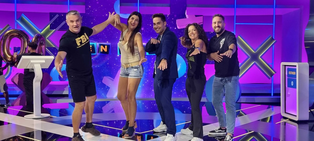 EnRayartvc's tweet photo. Hoy ''estrenamos'' concursantes 😉

Nos vemos a las 16.20h en @RTVCes 
#EnRaya @Josecroissier @Malpaisproduct @RTVCComunica https://t.co/36nhsBmWRM