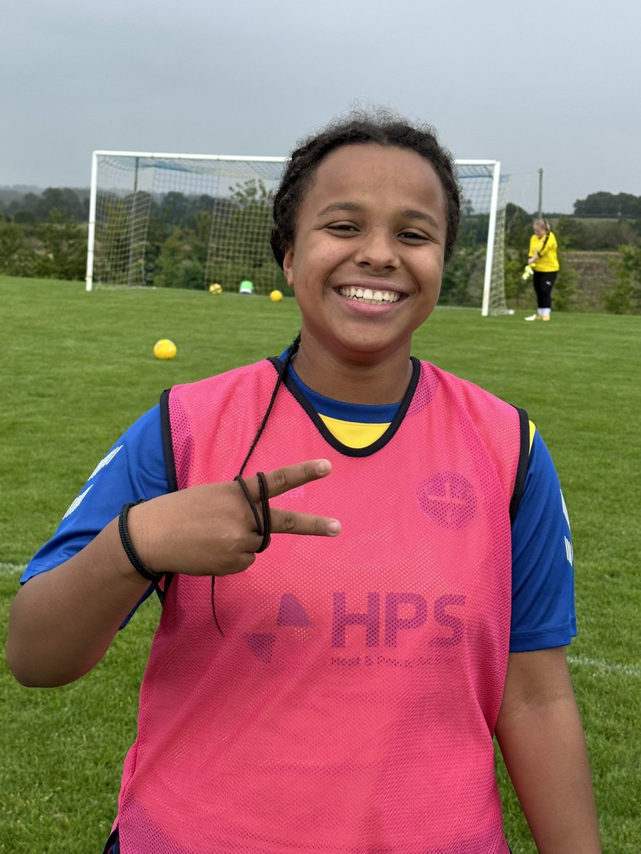 AbingdonUTDWDev's tweet image. @freya_gilmore and @Mimioxford get to work their magic for our first team @abingdonutdwfc today at Bournemouth …. #OneClub #developmentiskey 💛💙🍀⚽️
