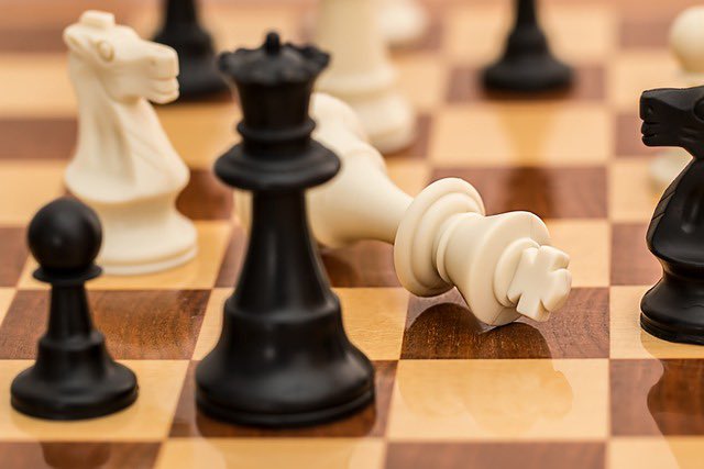 PucaPucaGames's tweet photo. ♟️Chess Players♟️

Today will mark the first day of our chess club! 

Disastrously, our clocks have arrived in a timely manner (pun intended), but our chess boards and pieces have not. 👀

We do have a small number of boards and pieces available to us for use today (1/2) https://t.co/lQiT4qJ6oF