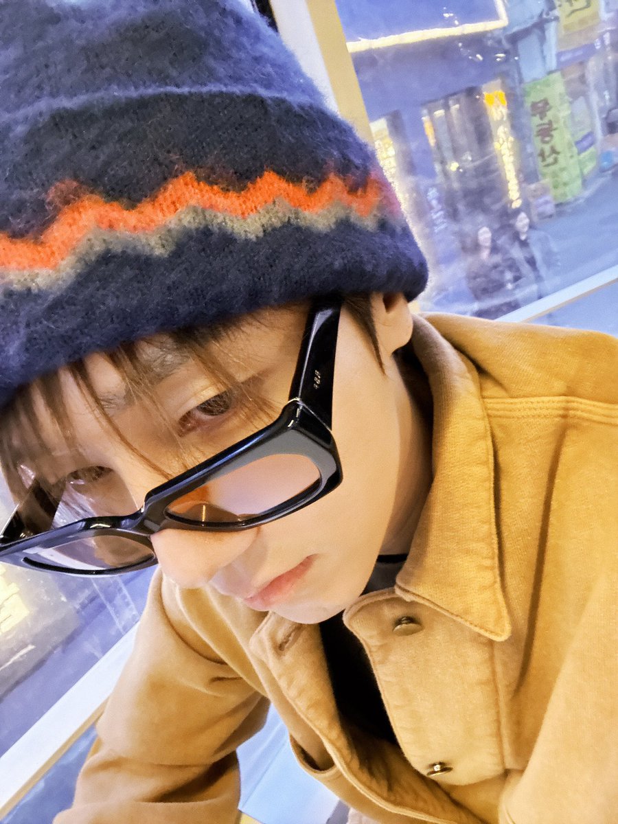 shfly3424's tweet photo. 지루한 주말 ?! 🙃😌 https://t.co/4ok4rfWsGW