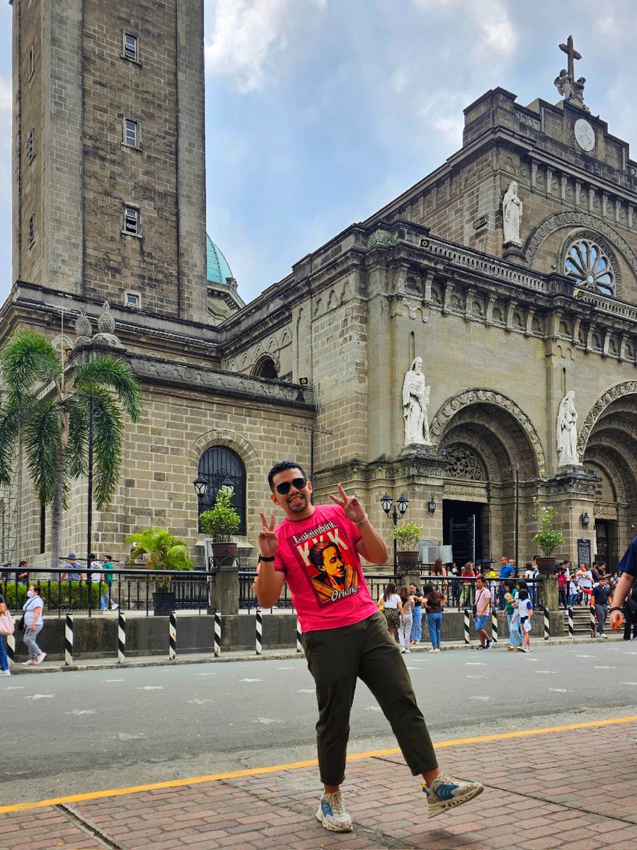 pauloMDtweets's tweet image. Mag pink tayo today because it's #LaetareSunday 😁

#Kakampink 
#KulayRosasAngBukas 
📸 @HUWANblack