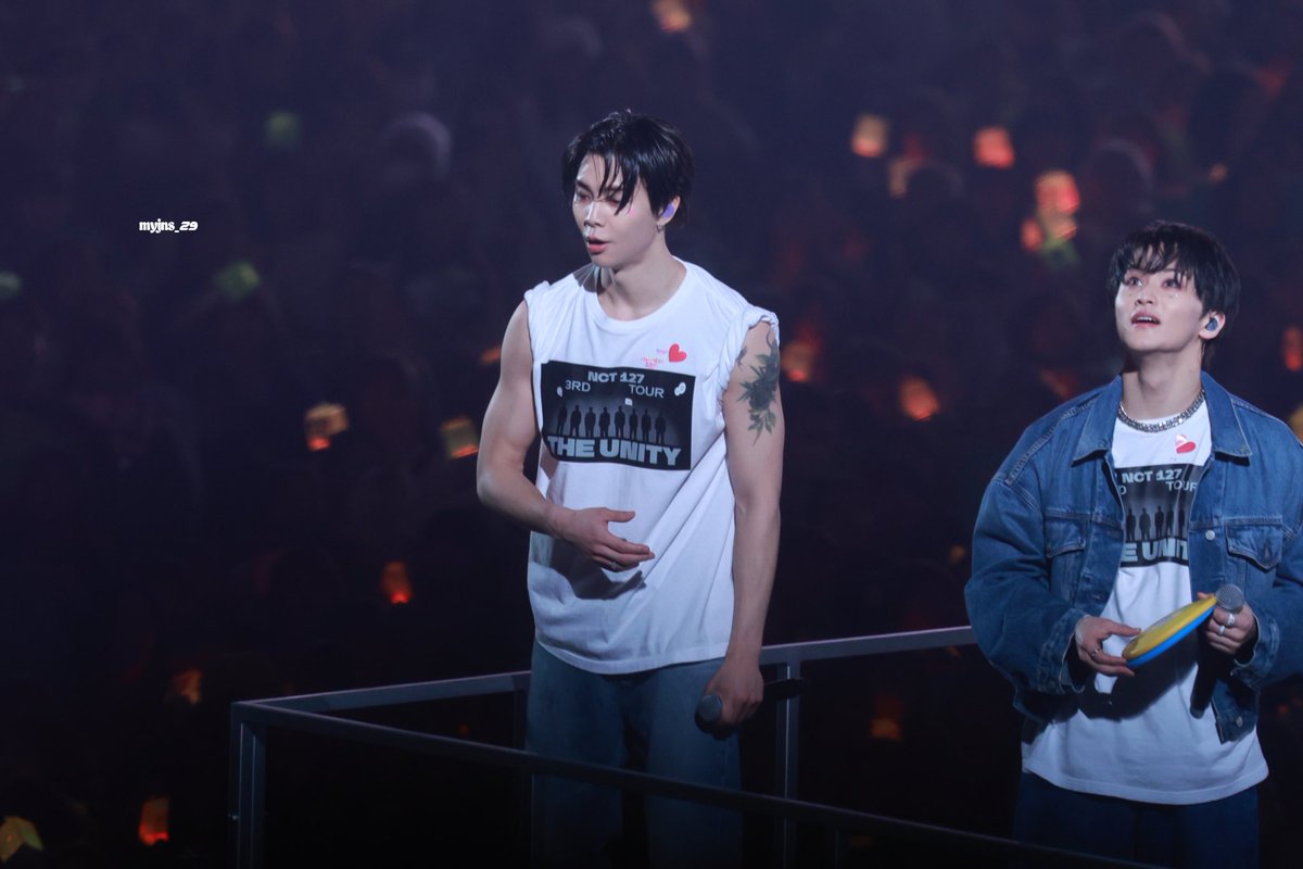 240310

#쟈니 #johnny #서영호 
#NCT127