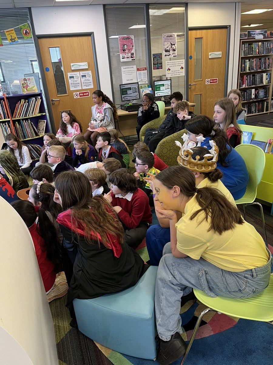 Miss Jones 💕 tweet media