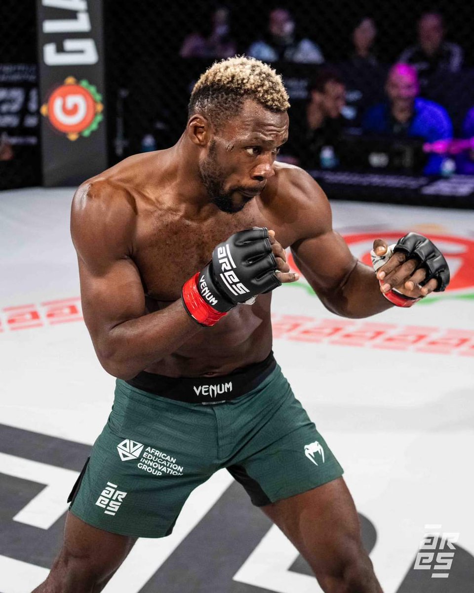 hevioxomma's tweet photo. 💪La superbe soirée de #ChérifDramé 🇧🇯 à @ares_fighting 🇫🇷 en image 📸

#HevioxoMMA, la Fabrique des CHAMPIONS 💥

#X229 #wasexo https://t.co/eXnBO46Hon