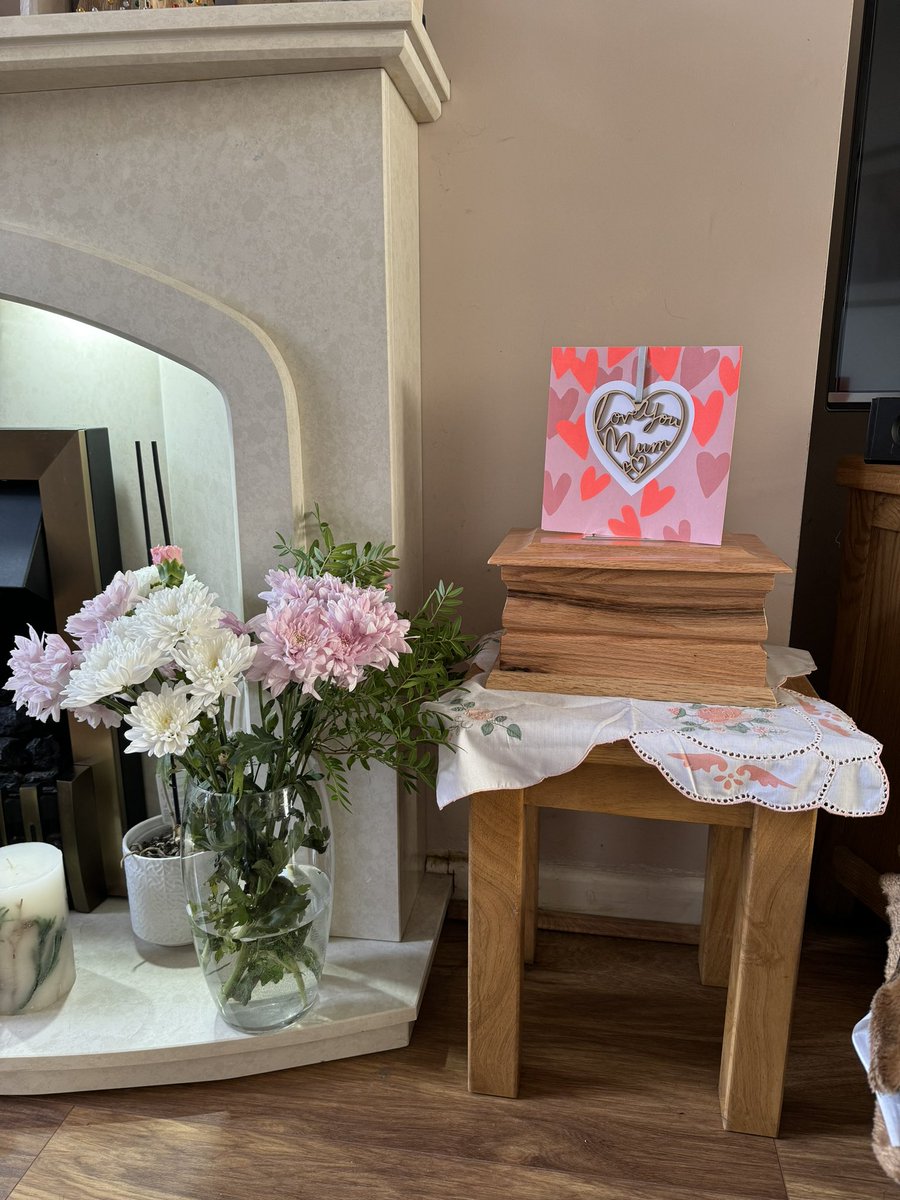 TomBenjaminRees's tweet photo. Missing you today, Mami 🩷🕊️

Happy Mother’s Day to all the incredible mothers out there. And my sincerest thoughts are with all of you who are unable to spend today with your dear mums. I feel your pain and I’ll be thinking of you all today! 🫂 https://t.co/kCiLAiwUZO
