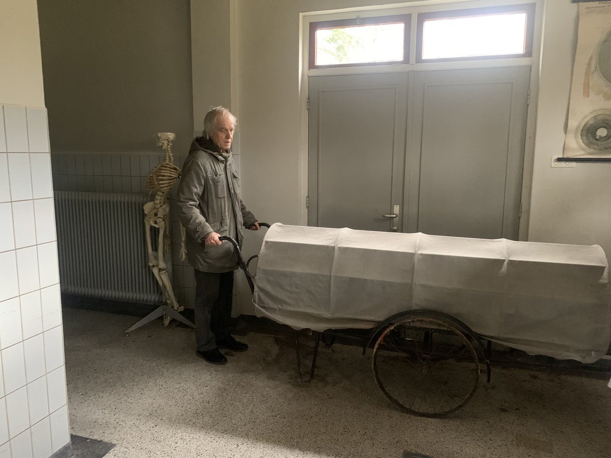 DrentheToen's tweet photo. Mortuarium en obductieruimte Dennenoord. Met gids Rense Schuurmans. Heel bijzonder… Zometeen in #DrentheToen #Dennenoord #Lentis https://t.co/fNcsLLkmit