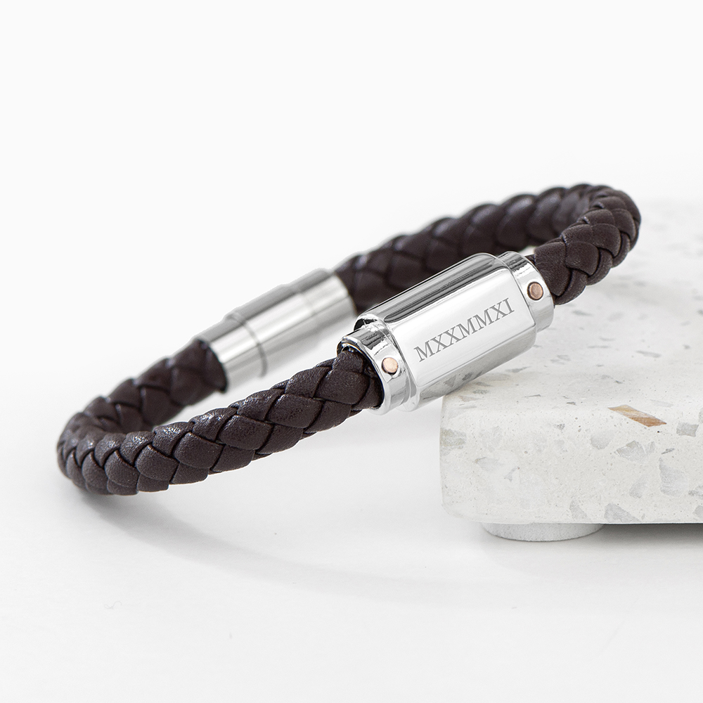 This stylish bracelet is made from woven leather & personalised with your special date in roman numerals lilybluestore.com/products/perso…

#bracelet #jewellery #mensjewellery #giftsforhim #shopindie #mhhsbd #ukgifthour #ukgiftam