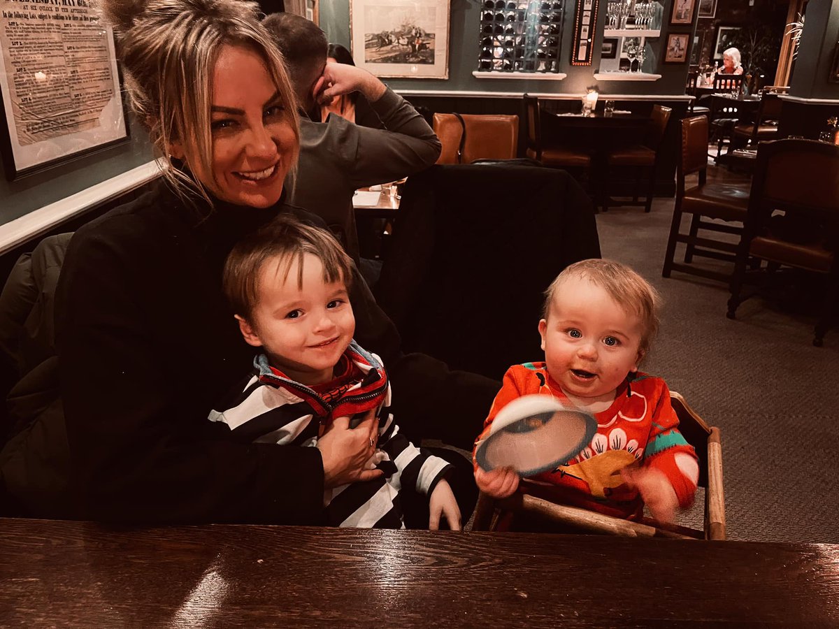 Happy #MothersDay from all of us at #ArthurPrice! Pictured is company director James Price’s wife, Jodie, and their sons, George and Alfred Price. Here’s to a day filled with joy, laughter and precious memories 💐💛 #Cutlery