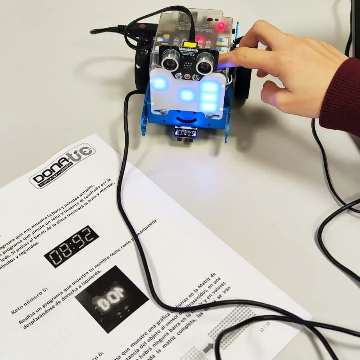 Dona_tic's tweet photo. Un trimestre robotico de no parar.
#tecnologia #roboticaeducativa #primaria #colesgios  #ESO #IES #profesores #niños #extraescolares #siero #gijon #oviedo  #Asturias https://t.co/tW03VN3I4E