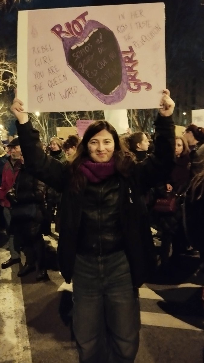 ayuso_16's tweet photo. Rebel girl you are the Queen of my world
#8M2024 #bikinikill #riotgrrrl #feminismo https://t.co/UR4cCB925n