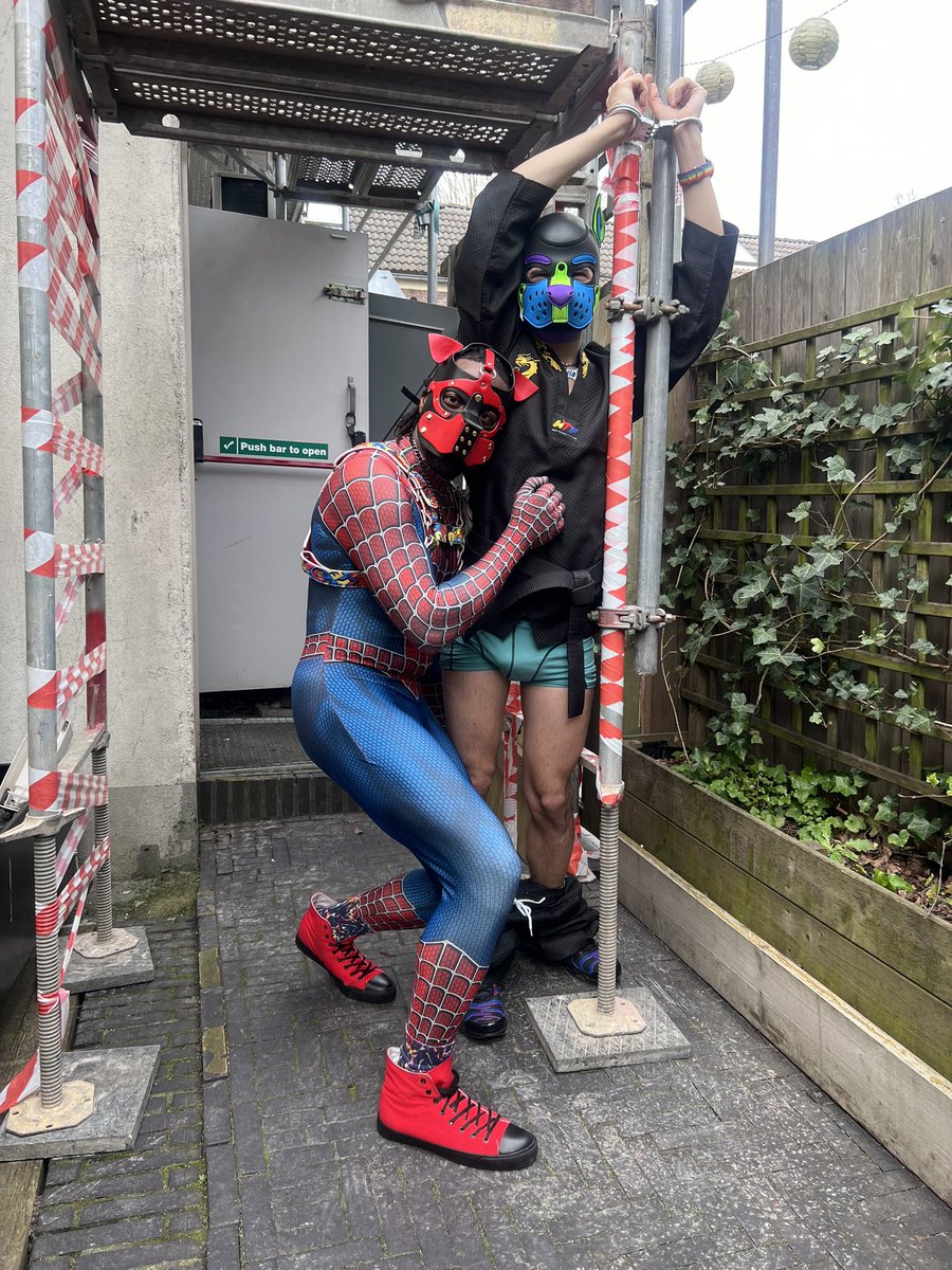 PupAlphaJay's tweet photo. When Pups in the Netherlands come out to play there will be laughs and cuddles. 

And @pup_tesla will be handcuffed and tickled 🐶🇳🇱

Thank you #BarkandPlayNL for organizing the regional pups. https://t.co/CNi8YKNXP1