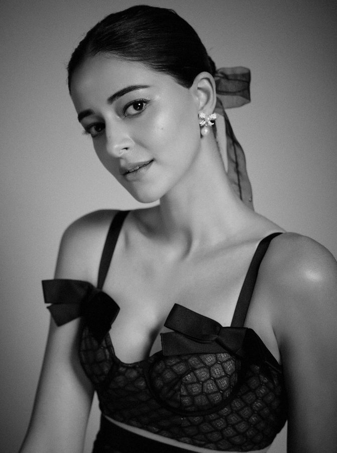 GITPOTDWUAA7M6l?format=jpg&name=900x900