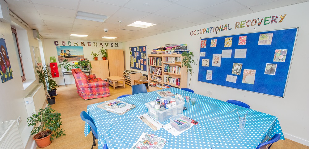 DPT_Jobs's tweet photo. We are seeking a Registered #MentalHealth #Nurse (RMN) to join us on Coombehaven Ward at the Cedars in #Exeter. This opportunity is also open to staff that are undertaking the apprenticeship programme within @DPT_NHS (RNDA) and due to qualify as a RMN: https://t.co/vEotT3bjki https://t.co/Jg2CBDk3mN