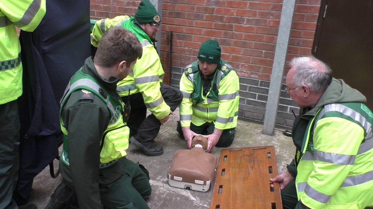 Yesterday, we held our monthly #trainingday at the @GWSR , where we covered lots of topics, from primary surveys and history taking, to incident management and patient extraction.
-
#firstaid #firstresponse #steamrailway #training