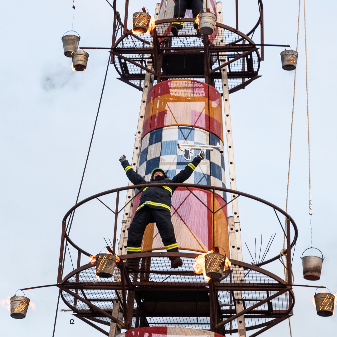 Next Thursday we’re producing a 500-participant-strong torch-lit procession followed by show-stopping performance, The Tower of Light at Hull Marina for <a href="/Hullccnews/">Hull City Council</a> <a href="/HullMaritime/">Hull Maritime</a>.

Find out more about The Tower of Light here: walktheplank.co.uk/projects/the-t…