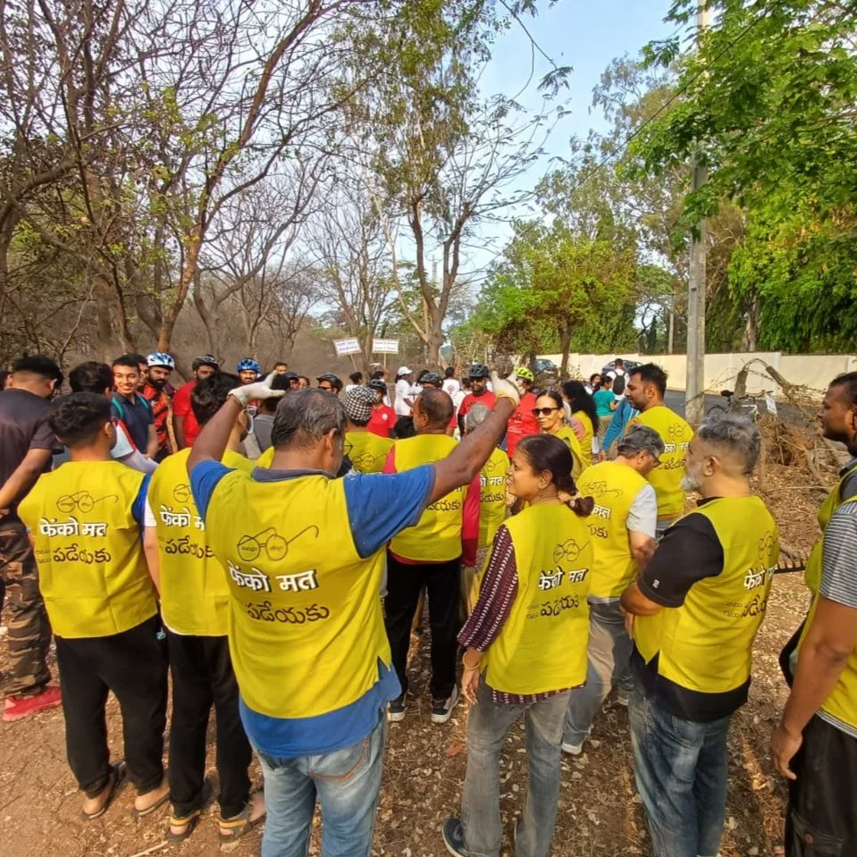 BioReform's tweet photo. Together, we're making a difference! Thank you to everyone who volunteered their time and effort to help clean up. Your actions speak volumes about our collective commitment to a cleaner, greener world. 🌎💚 #GreenPartner
#Bioreform #hyderabadcyclingrevoltion #cleanupdrive #Hyd https://t.co/uqQsGRl3R9
