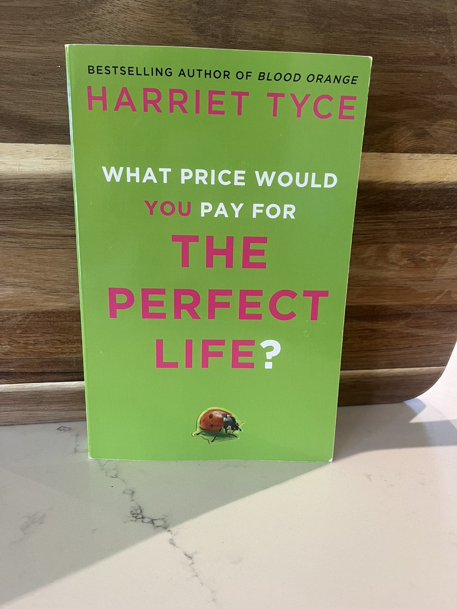 Thank you @jackbutler for this beauty (all the best books are wearing green this season).  @HarrietTyce = pitch-dark jaw-on-the-floor thrills and I'm here for everything she writes. Out 11th April, lucky me gets to go in early.