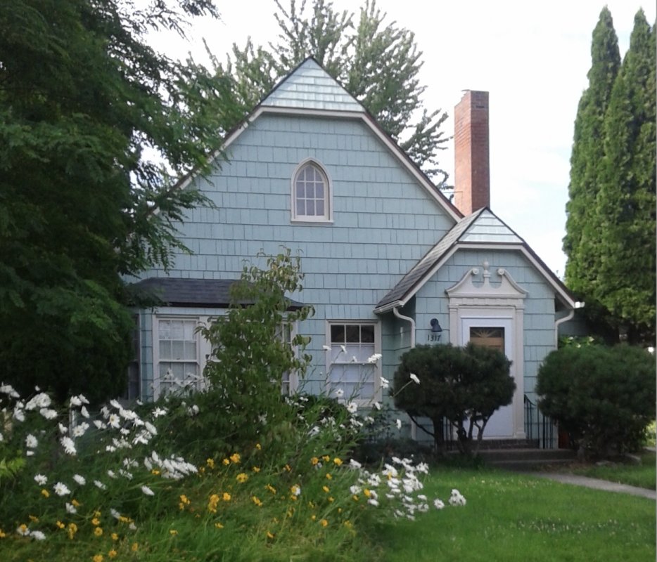 Fully Furnished Four Br, 10 Min Walk from Whitman: 4 Bed , 2 Bath, House Fully Furnished Four Br, 10 Min Walk from Whitman dlvr.it/T3sf0P